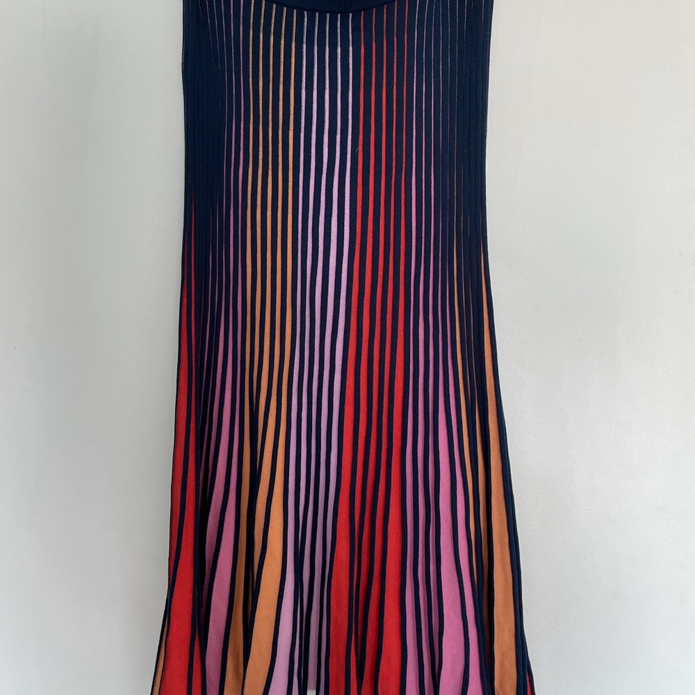 Neiman Marcus Women’s Blue Elastic Stripe Pleated Midi skirt size: XL - Picture 5 of 8